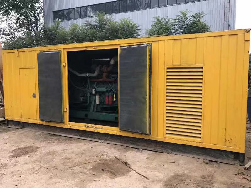 新都柴油发电机组滤清器内充满机油但压力不足如何进行故障排查？