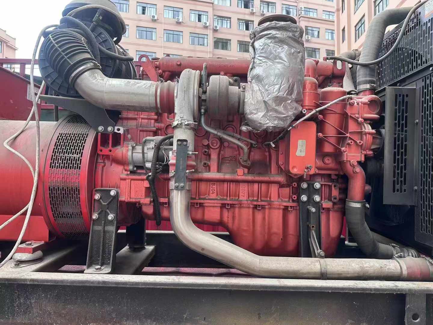 新都如何选择适合 600kW 柴油发电机组的过载保护器？